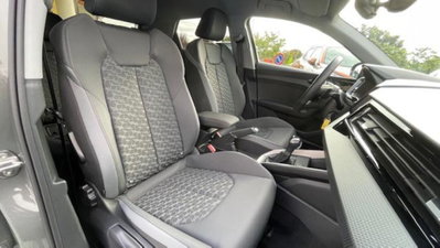 Audi A1 Sportback 40 TFSI S tronic Identity Black (12)