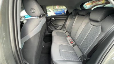 Audi A1 Sportback 40 TFSI S tronic Identity Black (7)
