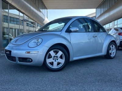 Volkswagen New Beetle 1.6 usata