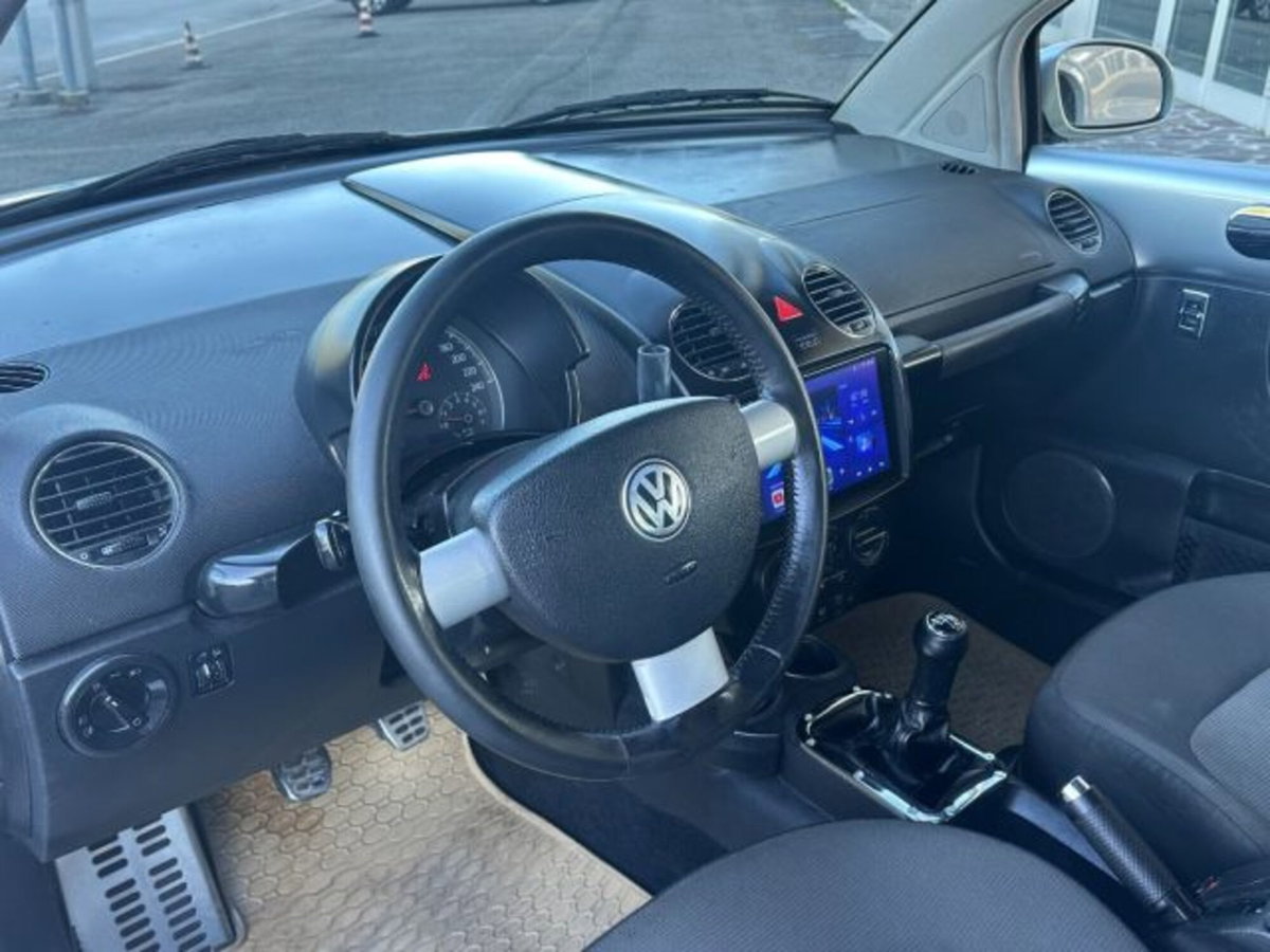 Volkswagen New Beetle 1.6 (10)