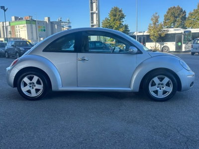 Volkswagen New Beetle 1.6 (7)