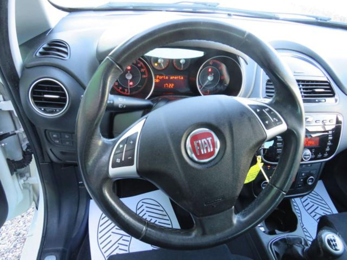 Fiat Punto 1.3 MJT II S&S 95 CV 5 porte Sport (9)