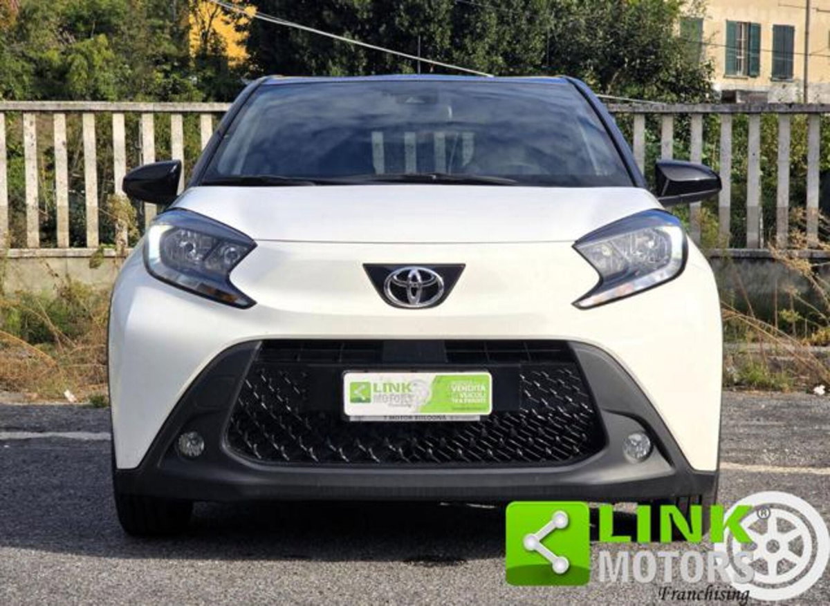 Toyota Aygo X 1.0 VVT-i 72 CV 5 porte Limited S-CVT (8)
