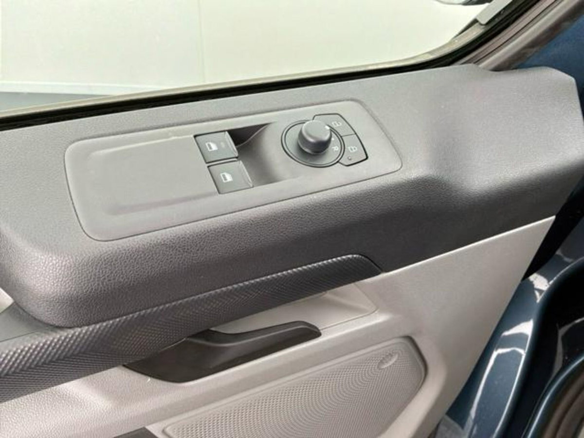 Ford Transit Custom Furgone 320 2.0 ecoblue 170cv Titanium L2H1 A8 (12)