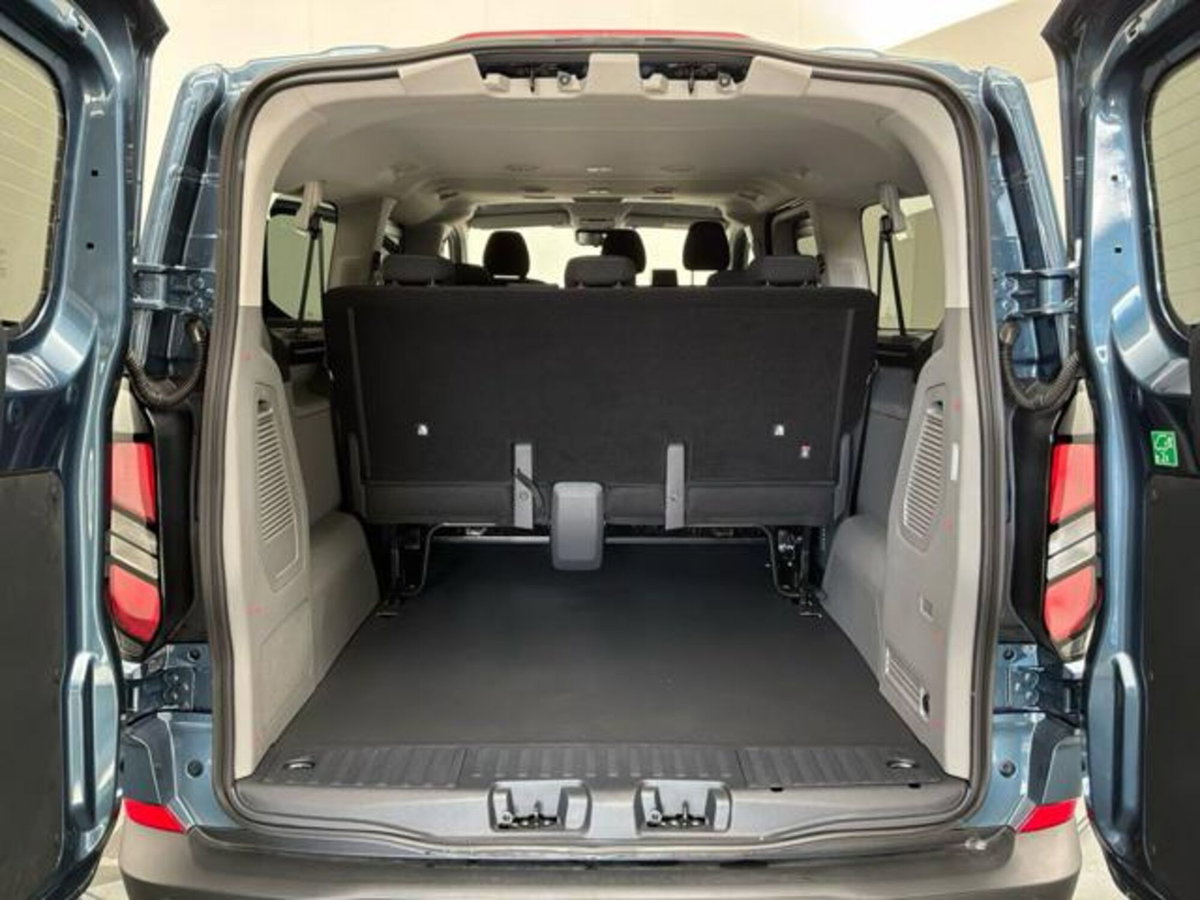Ford Transit Custom Furgone 320 2.0 ecoblue 170cv Titanium L2H1 A8 (16)