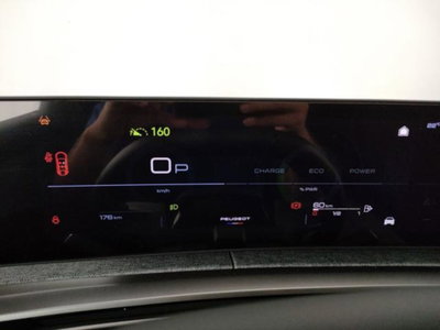 Peugeot 3008 1.2 hybrid Allure Business 145cv e-dcs6 (17)