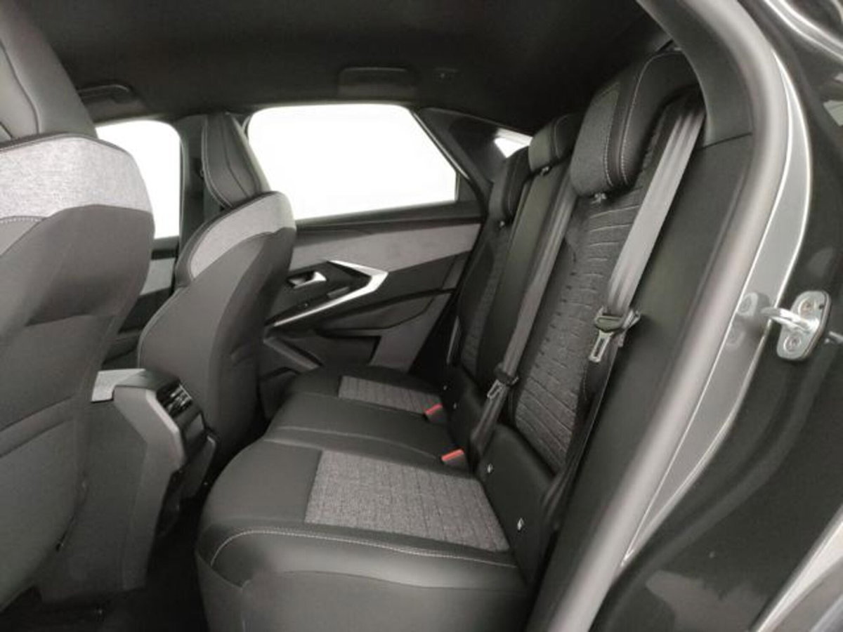 Peugeot 3008 1.2 hybrid Allure Business 145cv e-dcs6 (20)