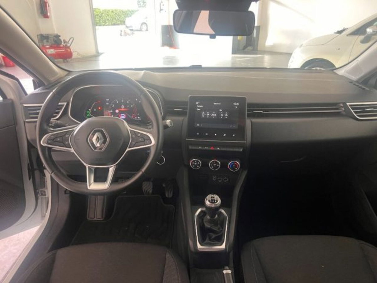 Renault Clio TCe 100 CV 5 porte Zen (10)