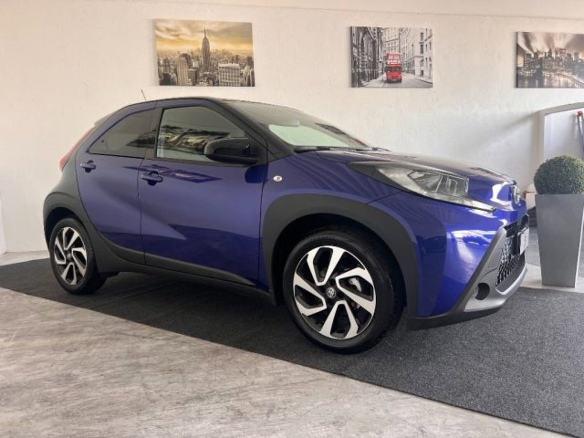 Toyota Aygo X 1.0 VVT-i 72 CV 5p. Undercover S-CVT (3)
