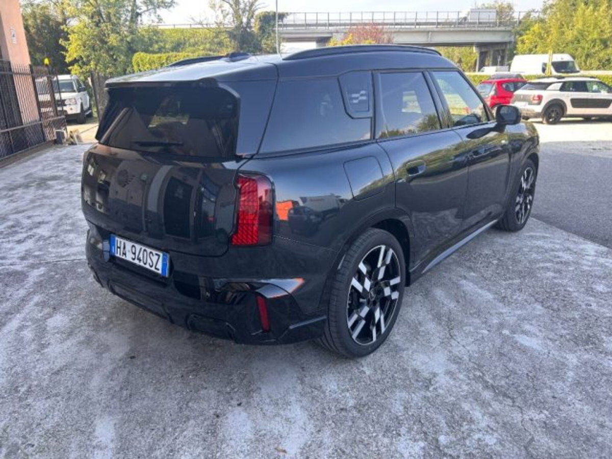 MINI Mini Countryman E JCW (3)
