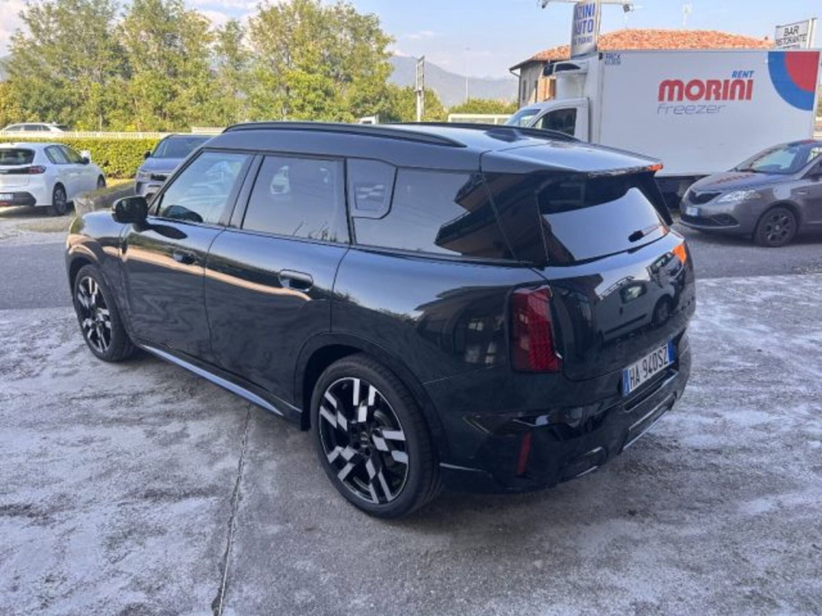 MINI Mini Countryman E JCW (4)