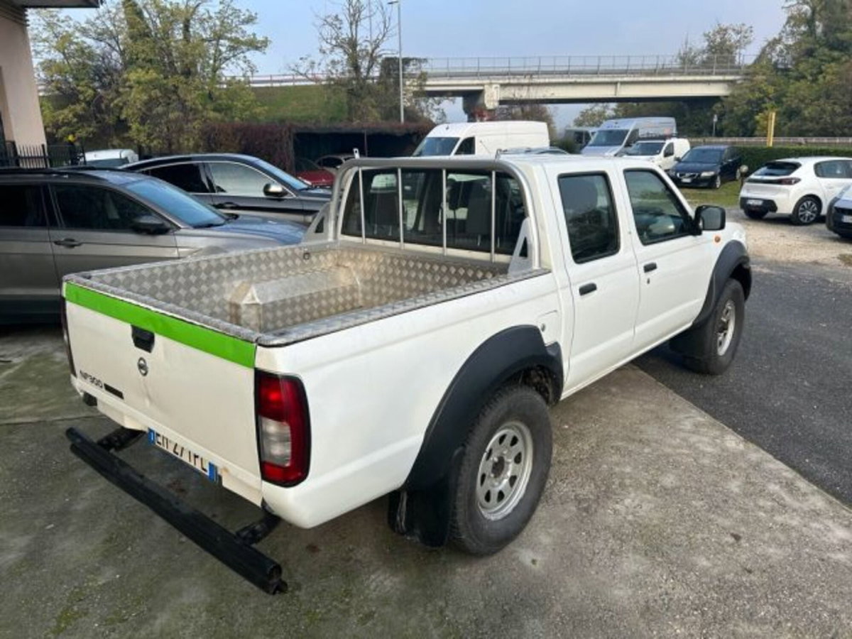 Nissan Pick-up 2.5 TD 4 porte Double Cab Navara 2WD (4)
