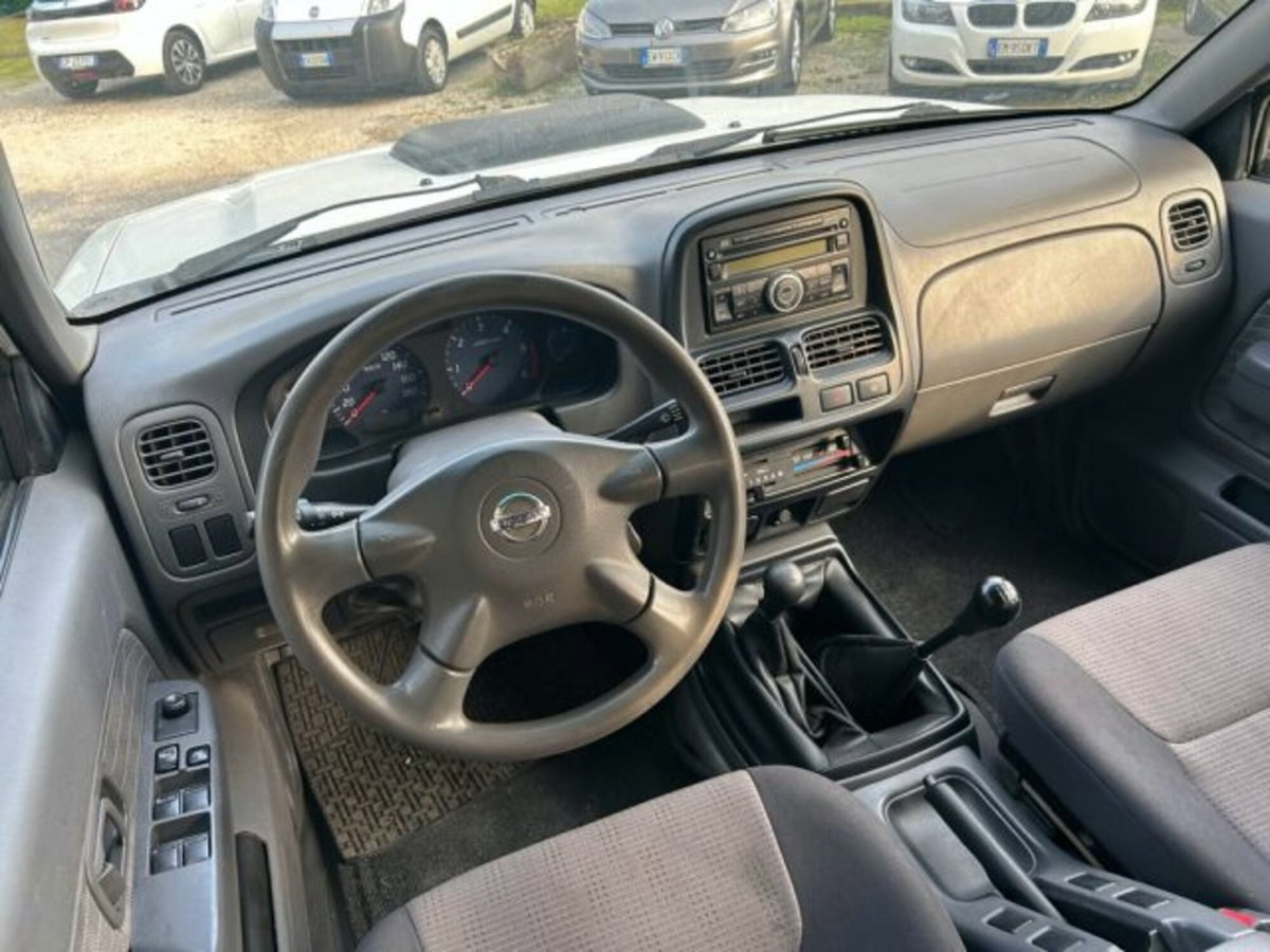 Nissan Pick-up 2.5 TD 4 porte Double Cab Navara 2WD (8)