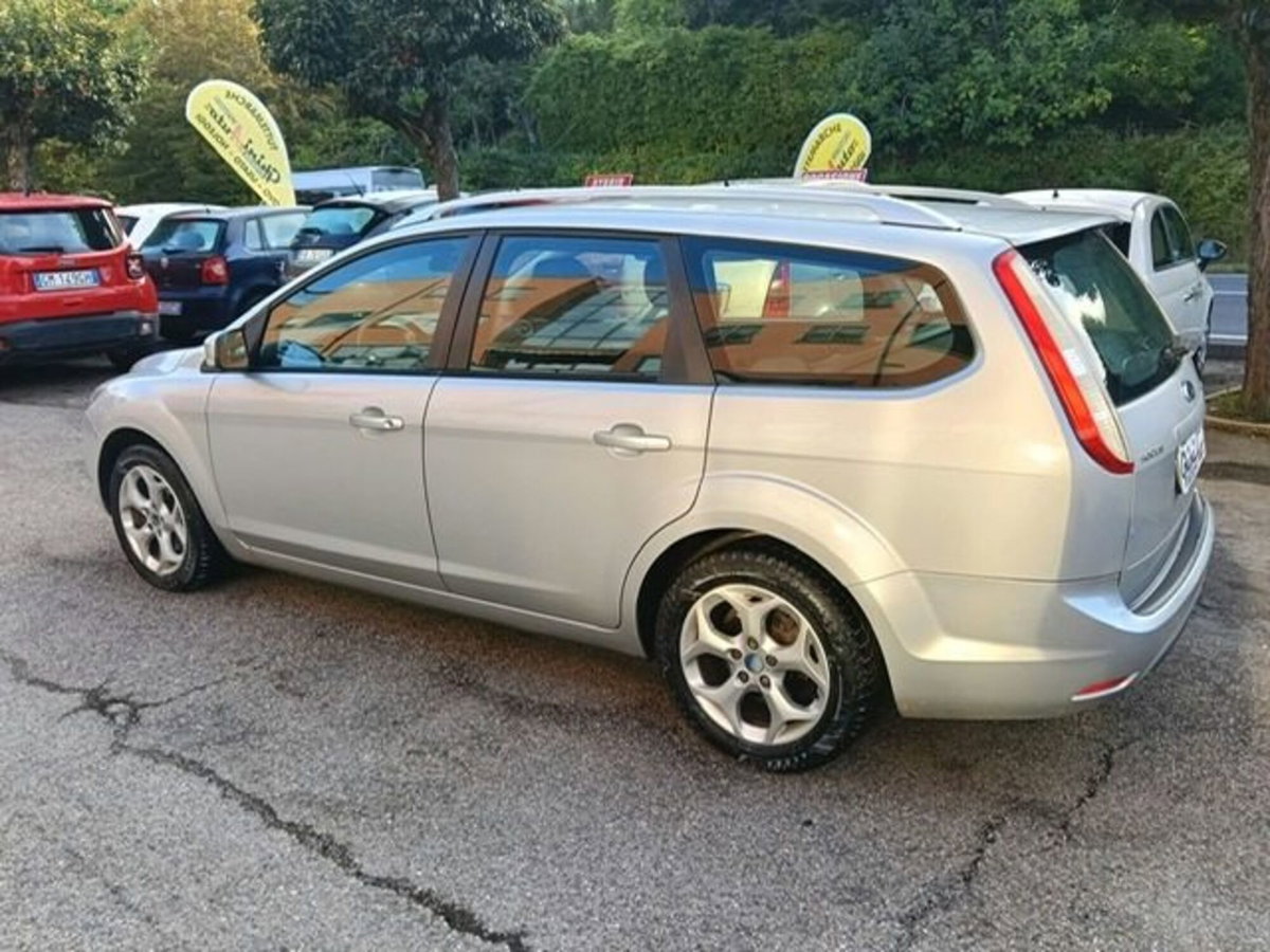 Ford Focus Station Wagon 1.6 TDCi (110CV) SW Tit. DPF (8)