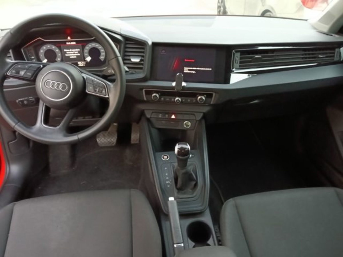 Audi A1 Sportback 35 TFSI S tronic S line edition (9)