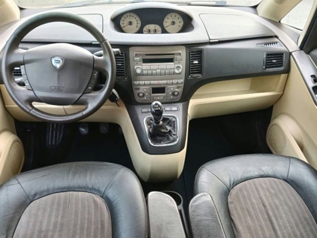 Lancia Musa 1.4 16V Platino (8)