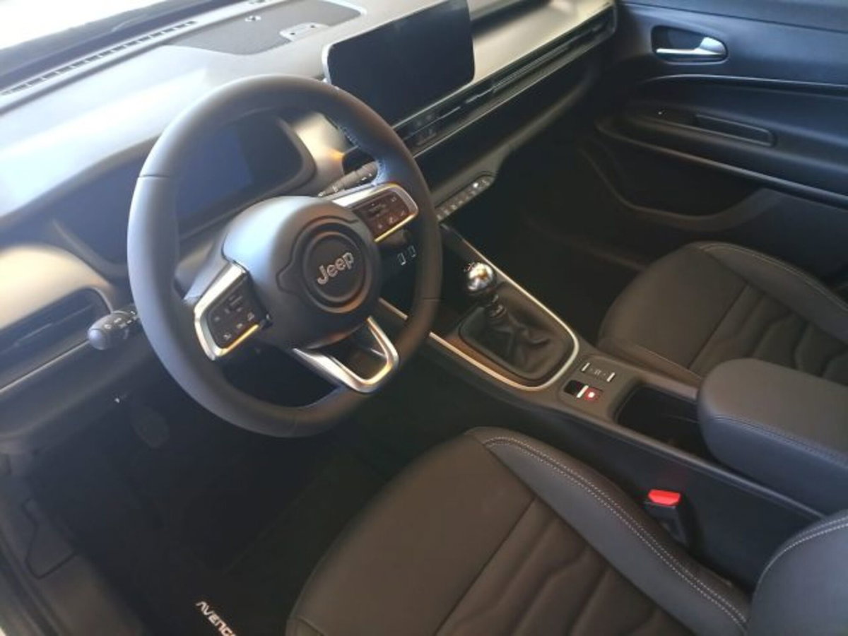 Jeep Avenger 1.2 turbo Altitude fwd 100cv (8)