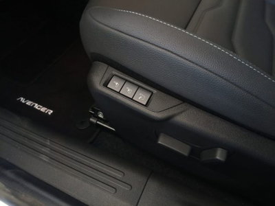 Jeep Avenger 1.2 turbo Altitude fwd 100cv (9)