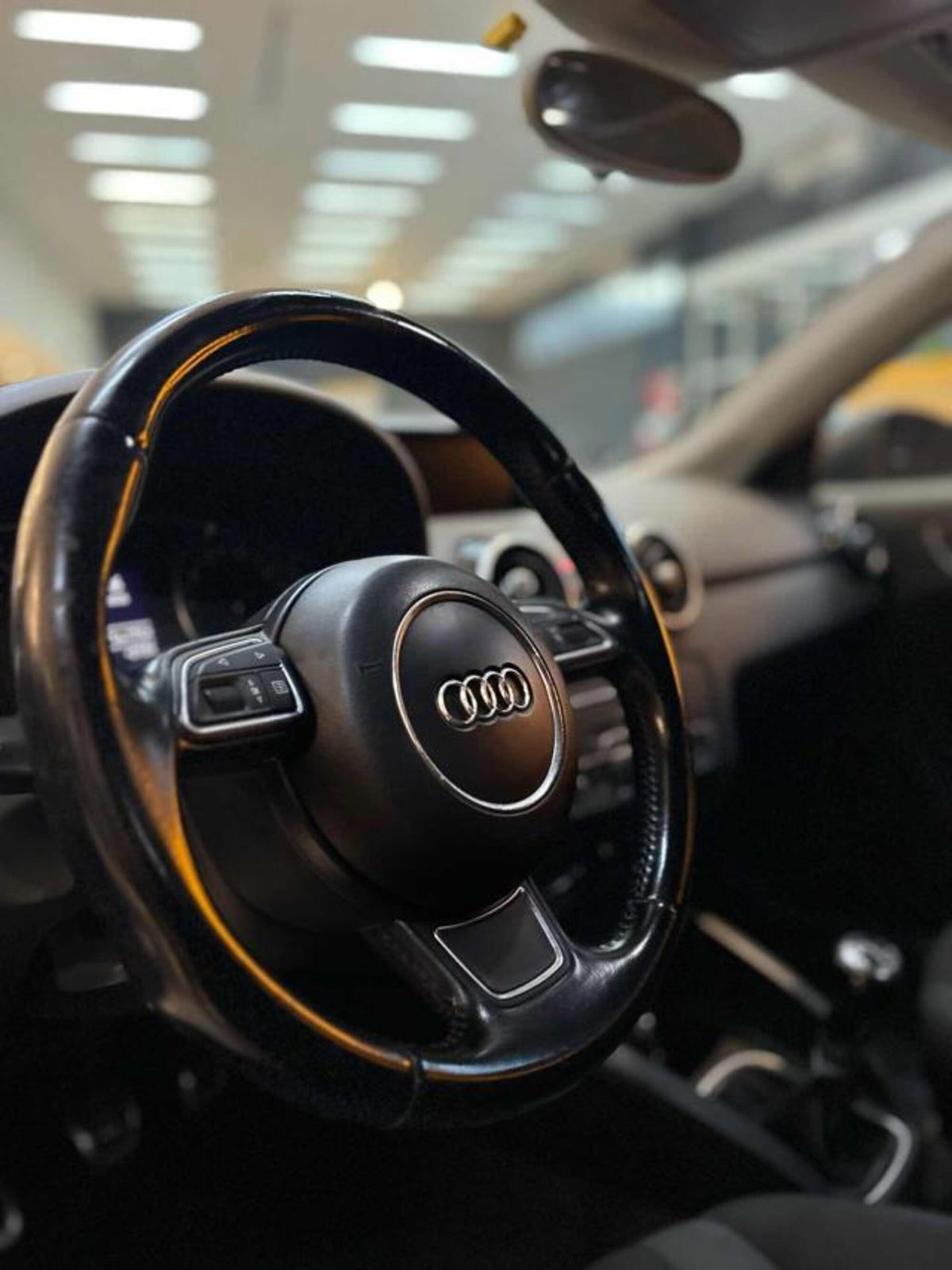Audi A1 Sportback 1.6 TDI 116 CV Metal plus (6)