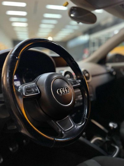 Audi A1 Sportback 1.6 TDI 116 CV Metal plus (6)