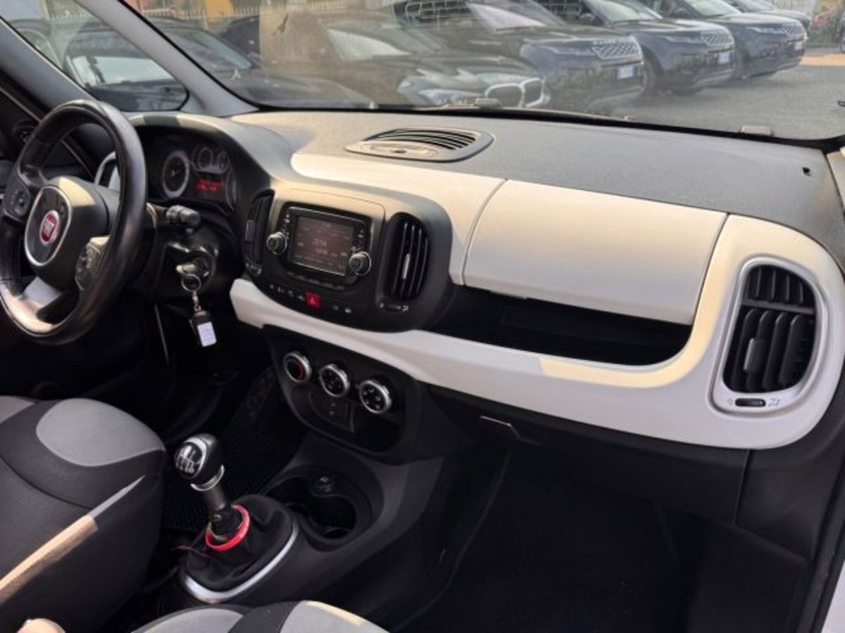 Fiat 500L 1.4 95 CV Lounge (9)