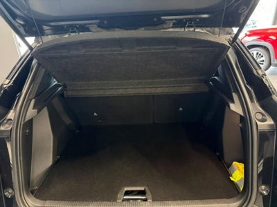 Peugeot 2008 PureTech 130 S&S EAT8 GT Line (13)