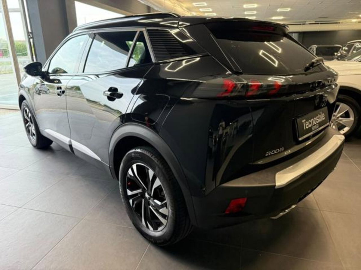 Peugeot 2008 PureTech 130 S&S EAT8 GT Line (19)