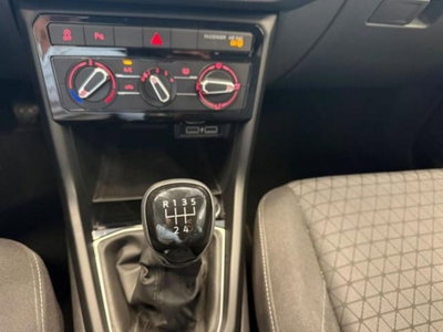 Peugeot 2008 PureTech 130 S&S EAT8 GT Line (6)