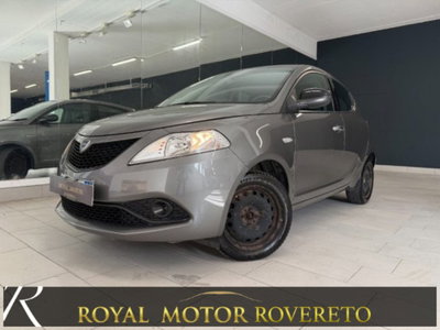 Lancia Ypsilon 1.2 69 CV 5 porte Gold usata