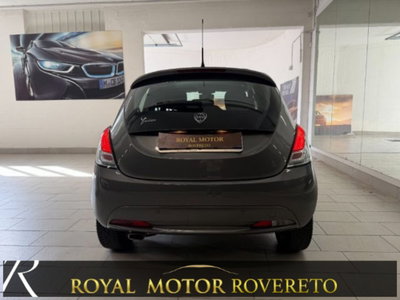 Lancia Ypsilon 1.2 69 CV 5 porte Gold (5)