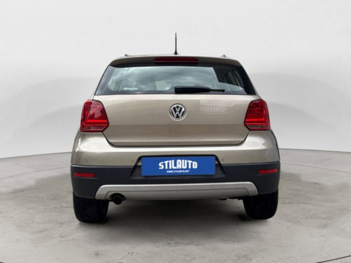 Volkswagen Polo Cross 1.4 TDI BlueMotion Technology (4)