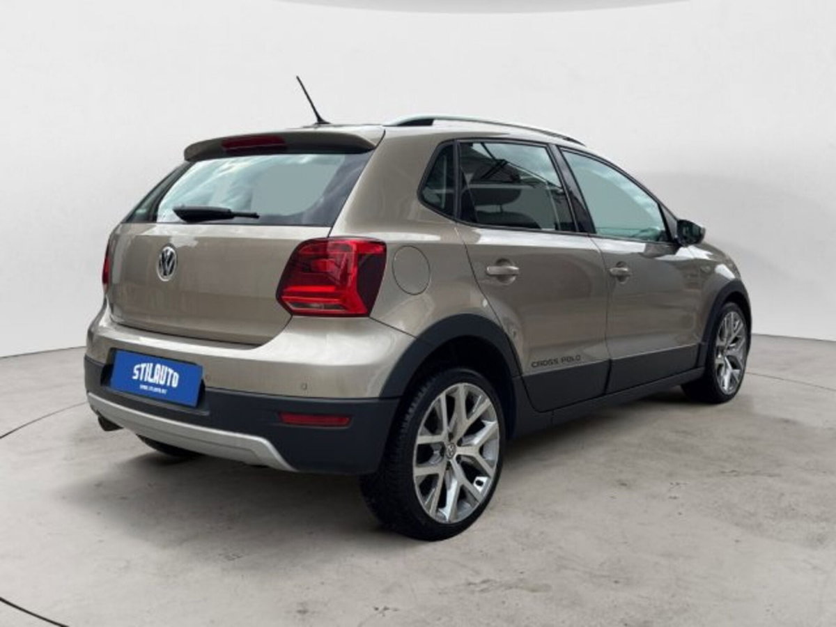 Volkswagen Polo Cross 1.4 TDI BlueMotion Technology (5)