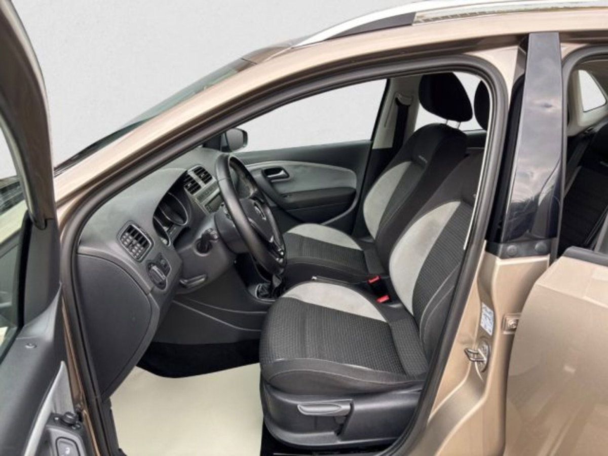 Volkswagen Polo Cross 1.4 TDI BlueMotion Technology (9)