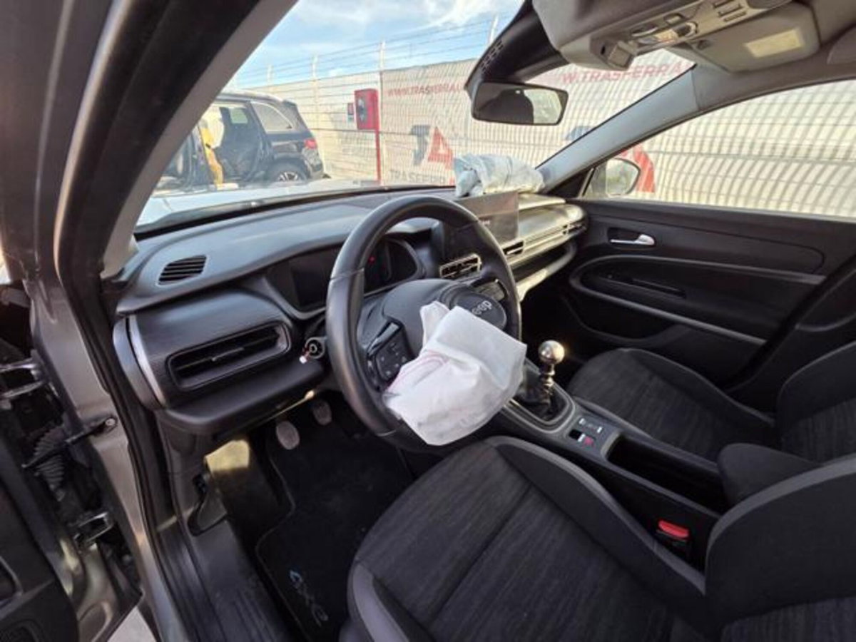 Jeep Avenger 1.2 turbo Longitude fwd 100cv (12)
