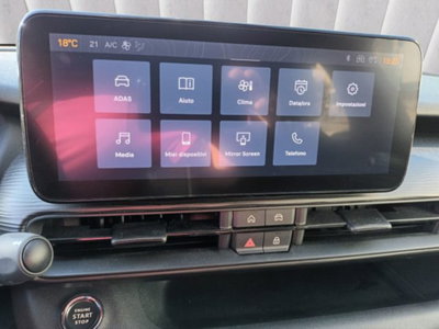 Jeep Avenger 1.2 turbo Altitude fwd 100cv (15)