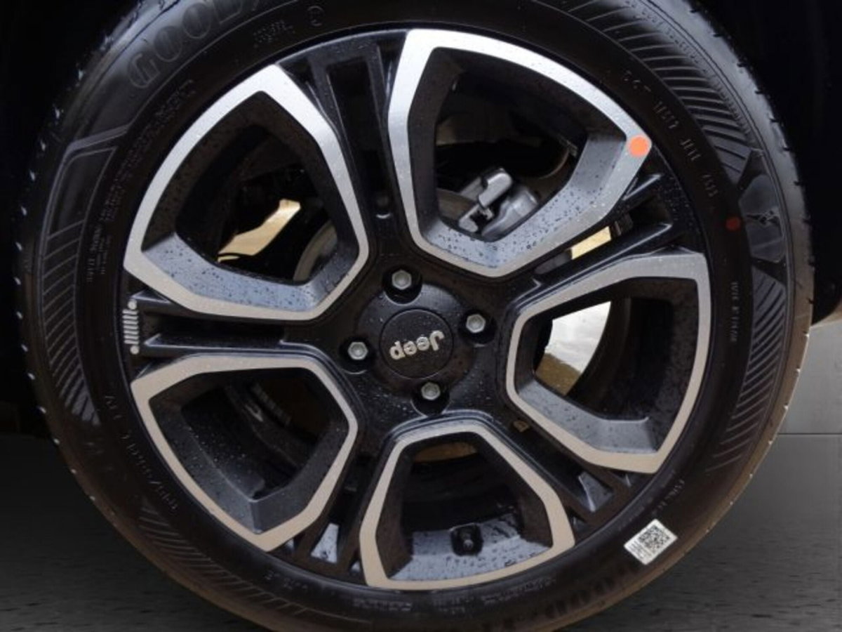 Jeep Avenger 1.2 turbo Summit fwd 100cv (16)