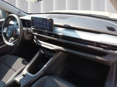Jeep Avenger 1.2 turbo Summit fwd 100cv (10)