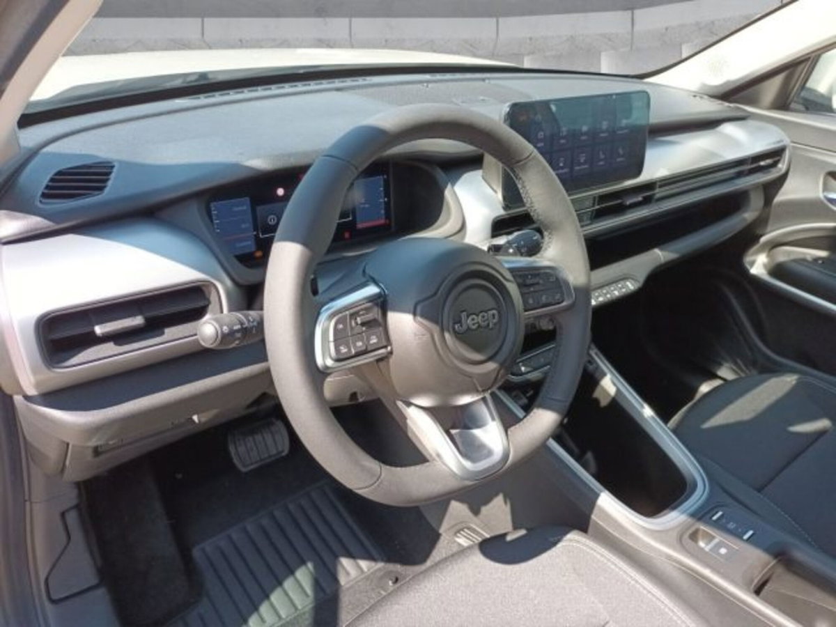 Jeep Avenger 1.2 turbo Summit fwd 100cv (8)