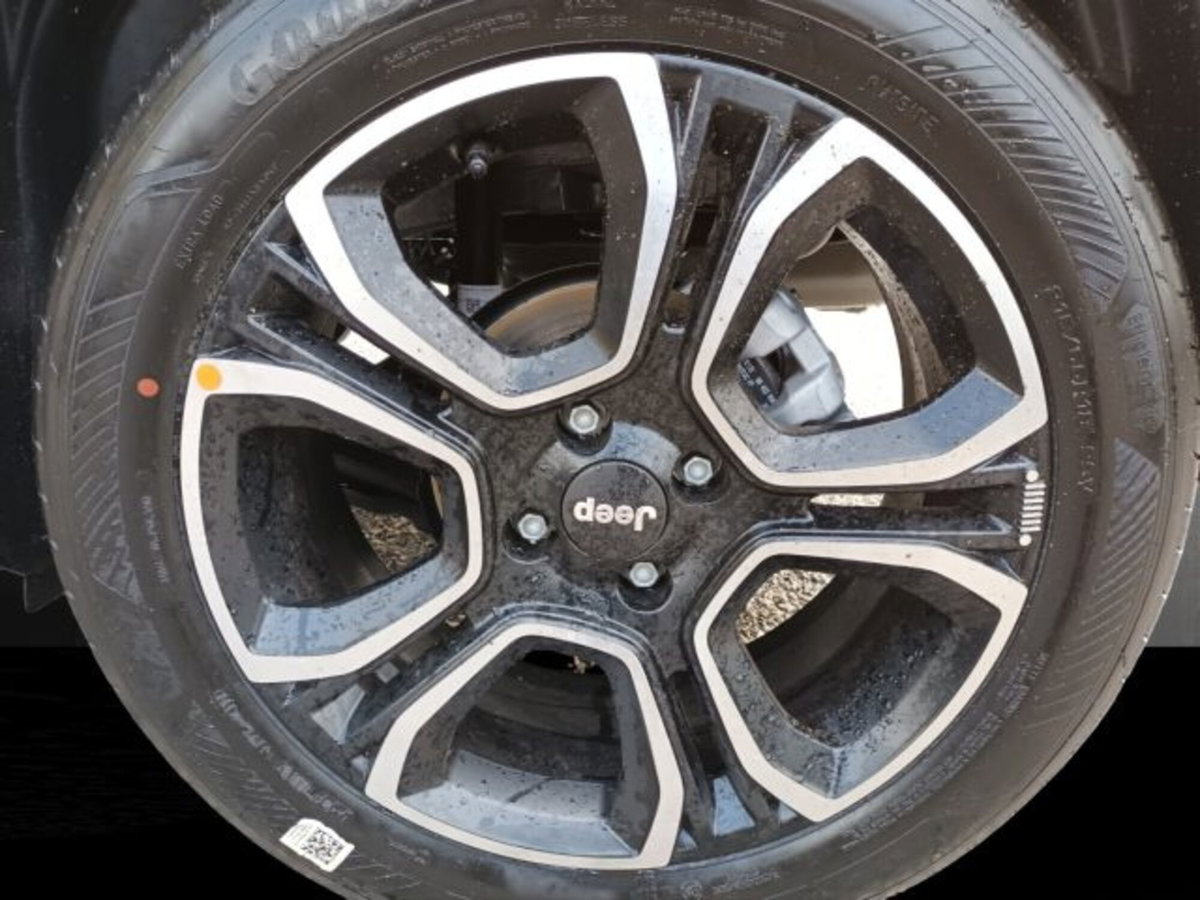 Jeep Avenger 1.2 turbo Summit fwd 100cv (18)