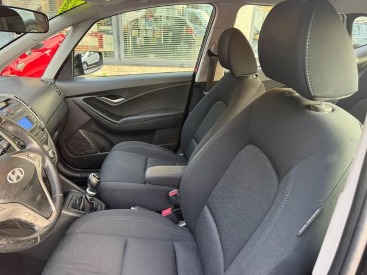 Hyundai ix20 1.4 90 CV Comfort (6)