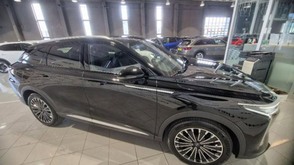 Omoda Omoda 9 SHS-P 1.5 tgdi phev Premium i-awd dht (6)