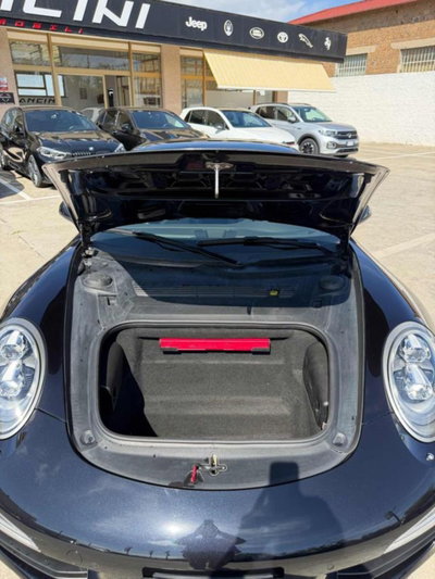 Porsche 911 Coupé 3.4 Carrera (17)