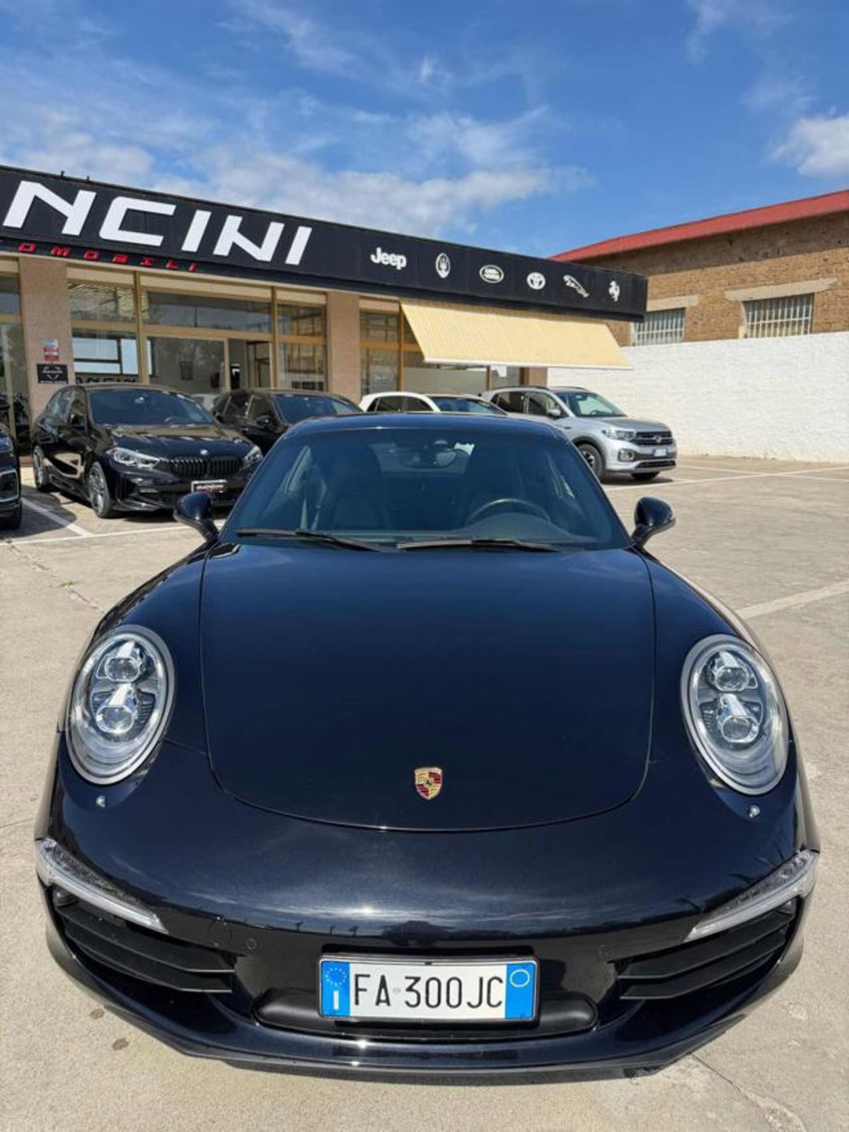 Porsche 911 Coupé 3.4 Carrera (2)
