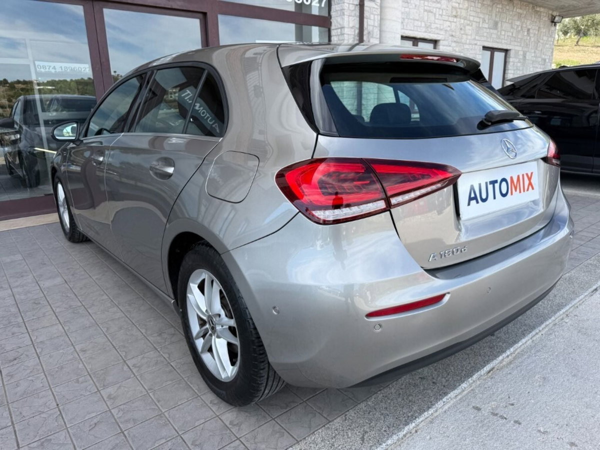 Mercedes-Benz Classe A 180 d Automatic Business (12)