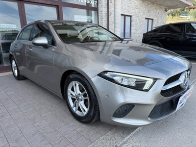 Mercedes-Benz Classe A 180 d Automatic Business (9)