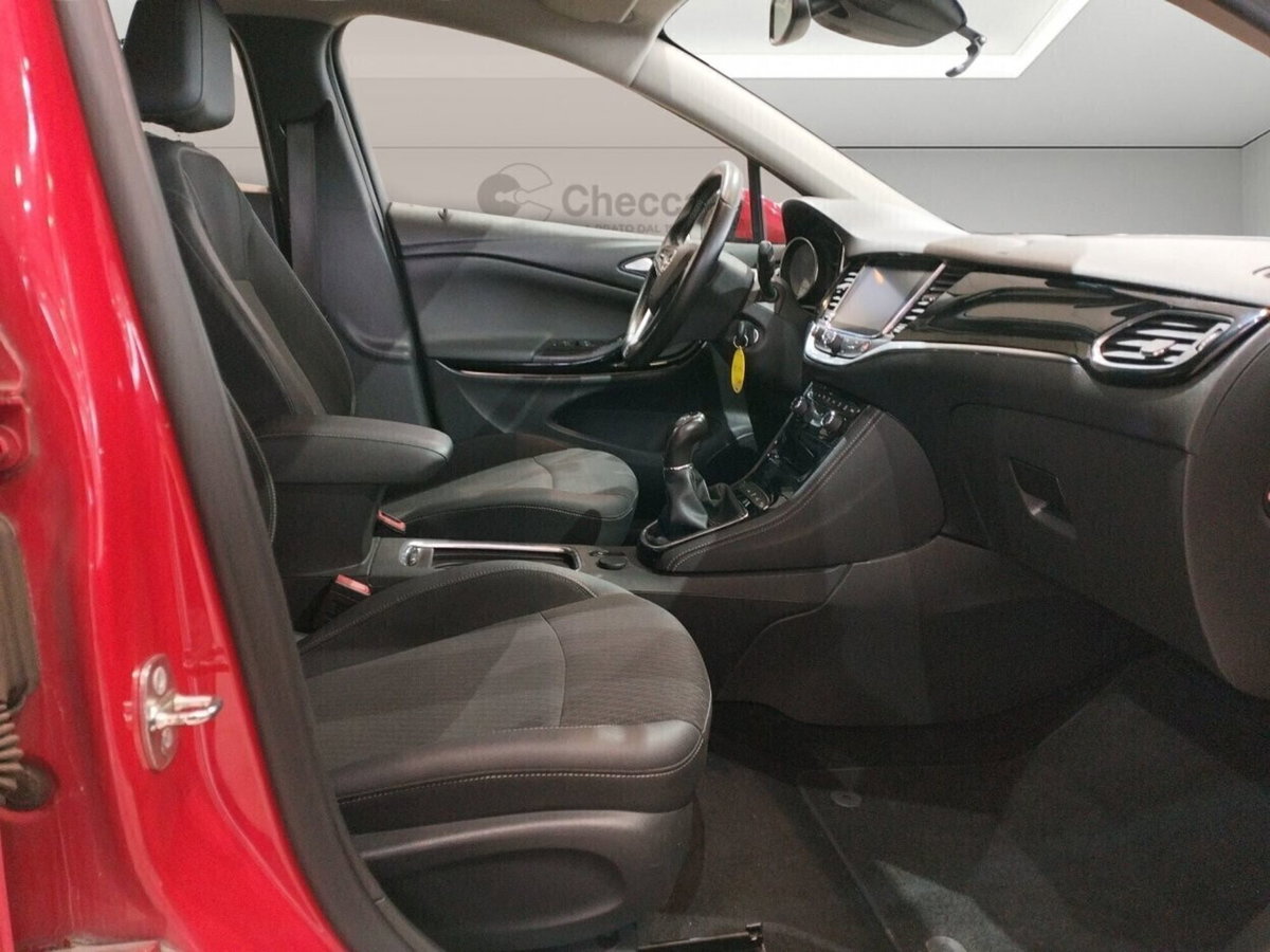 Opel Astra 1.0 Turbo ecoFLEStart&Stop 5 porte Innovation (17)