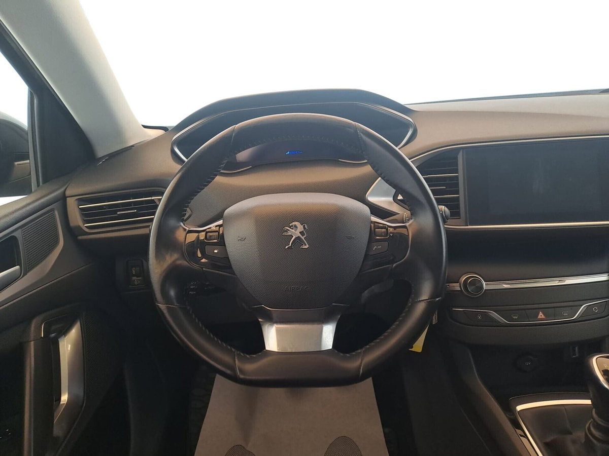 Peugeot 308 BlueHDi 130 S&S Active (11)