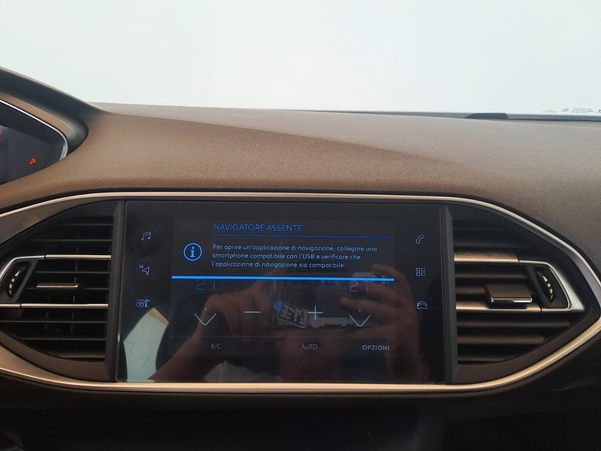 Peugeot 308 BlueHDi 130 S&S Active (18)
