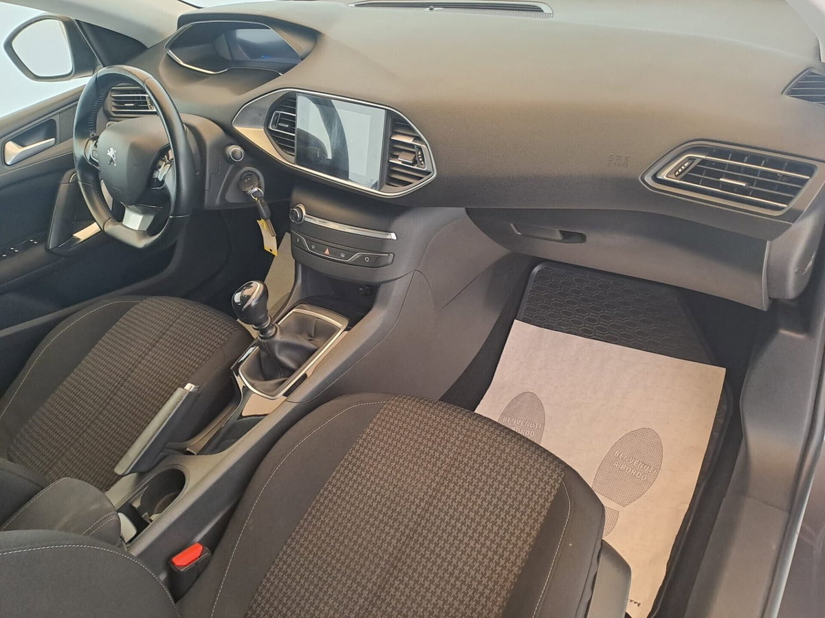 Peugeot 308 BlueHDi 130 S&S Active (9)