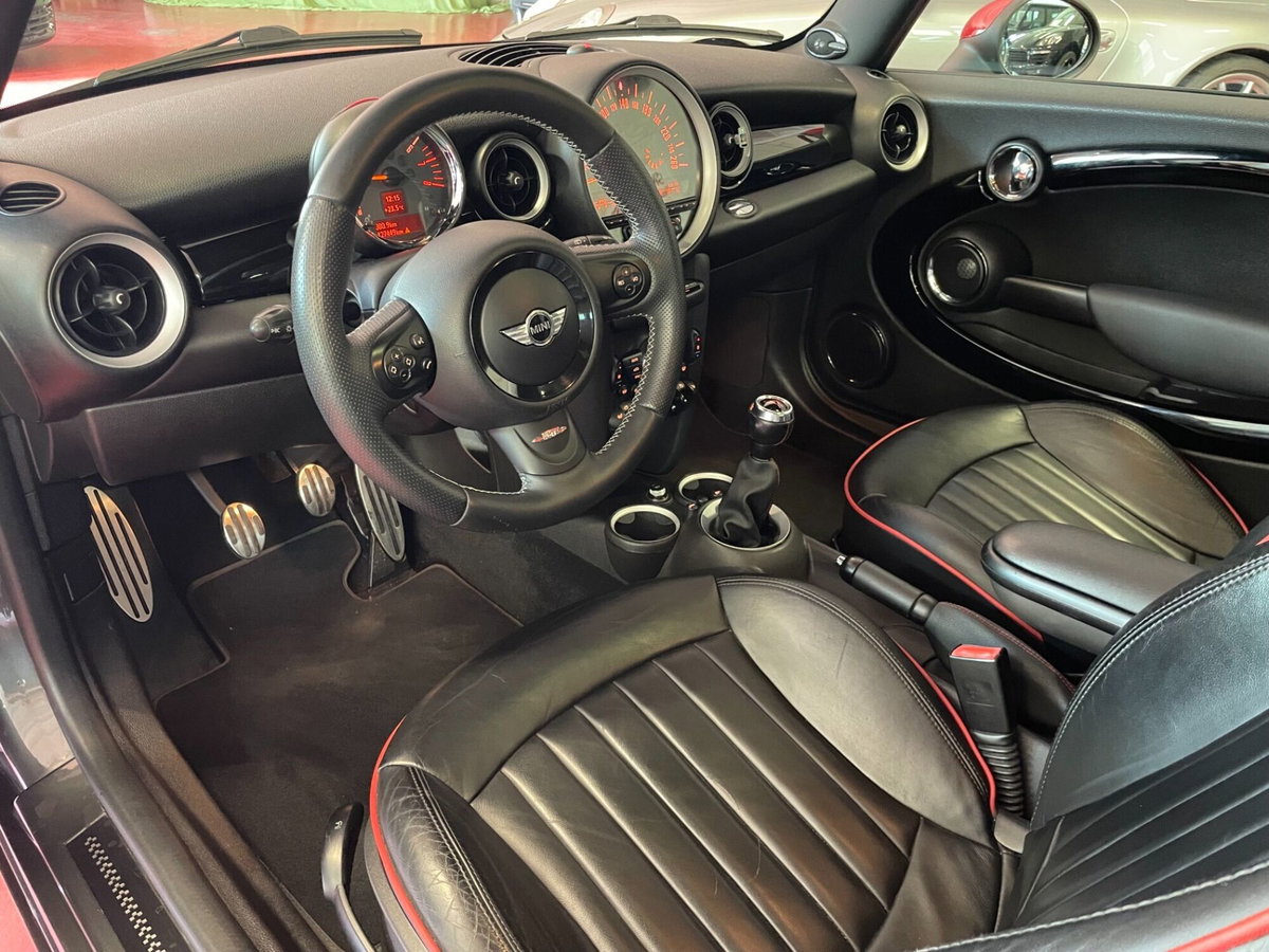 MINI Mini 1.6 16V John Cooper Works (10)